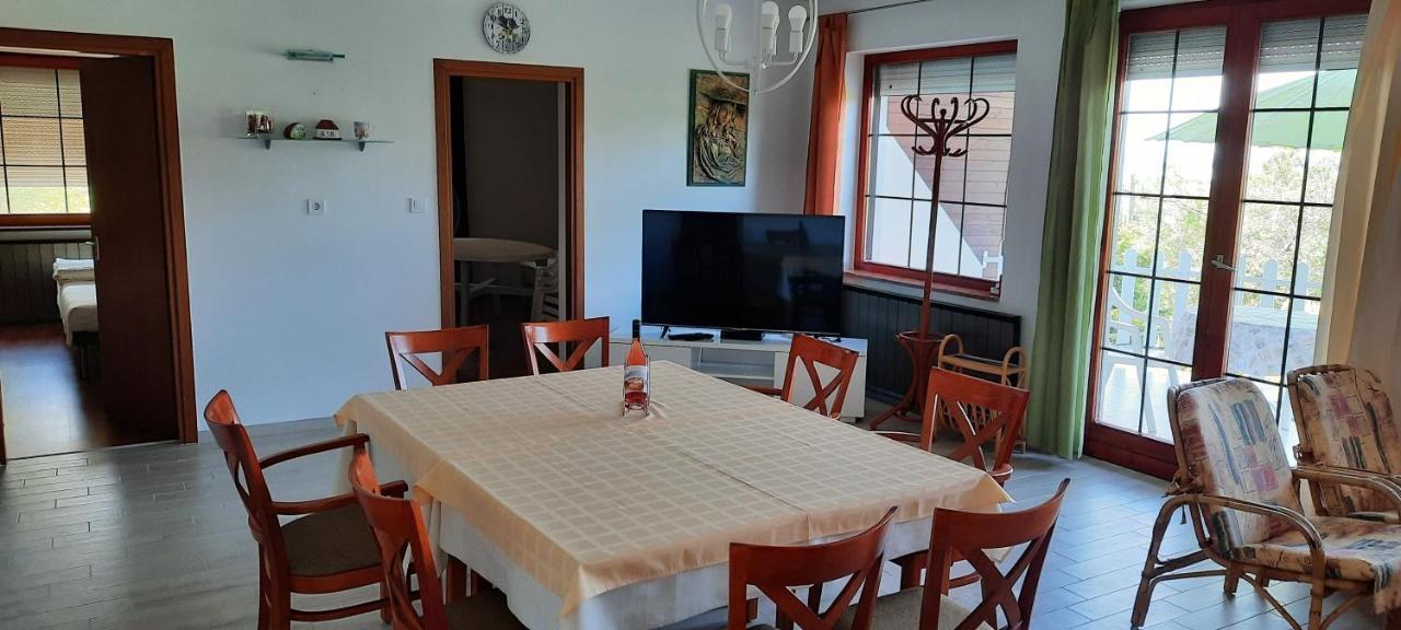 Kati Villa Vonyarcvashegy Esterno foto